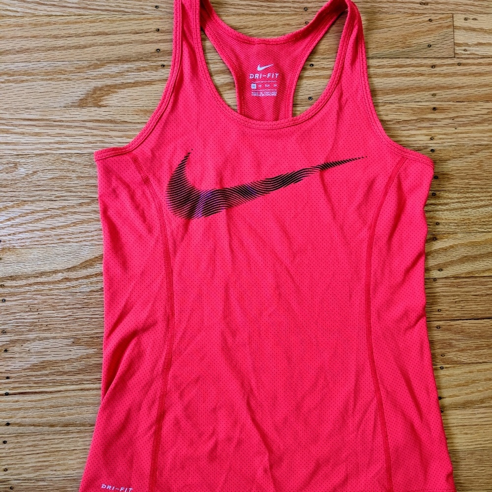 Barely worn Nike tank